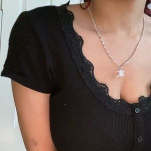 SIMPLE BLACK LACE CROP